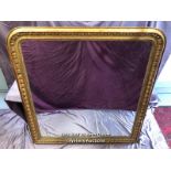 EARLY 19TH CENTURY LARGE MIRROR WITH DECORATIVE GILT FRAME, 139 X 146CM
