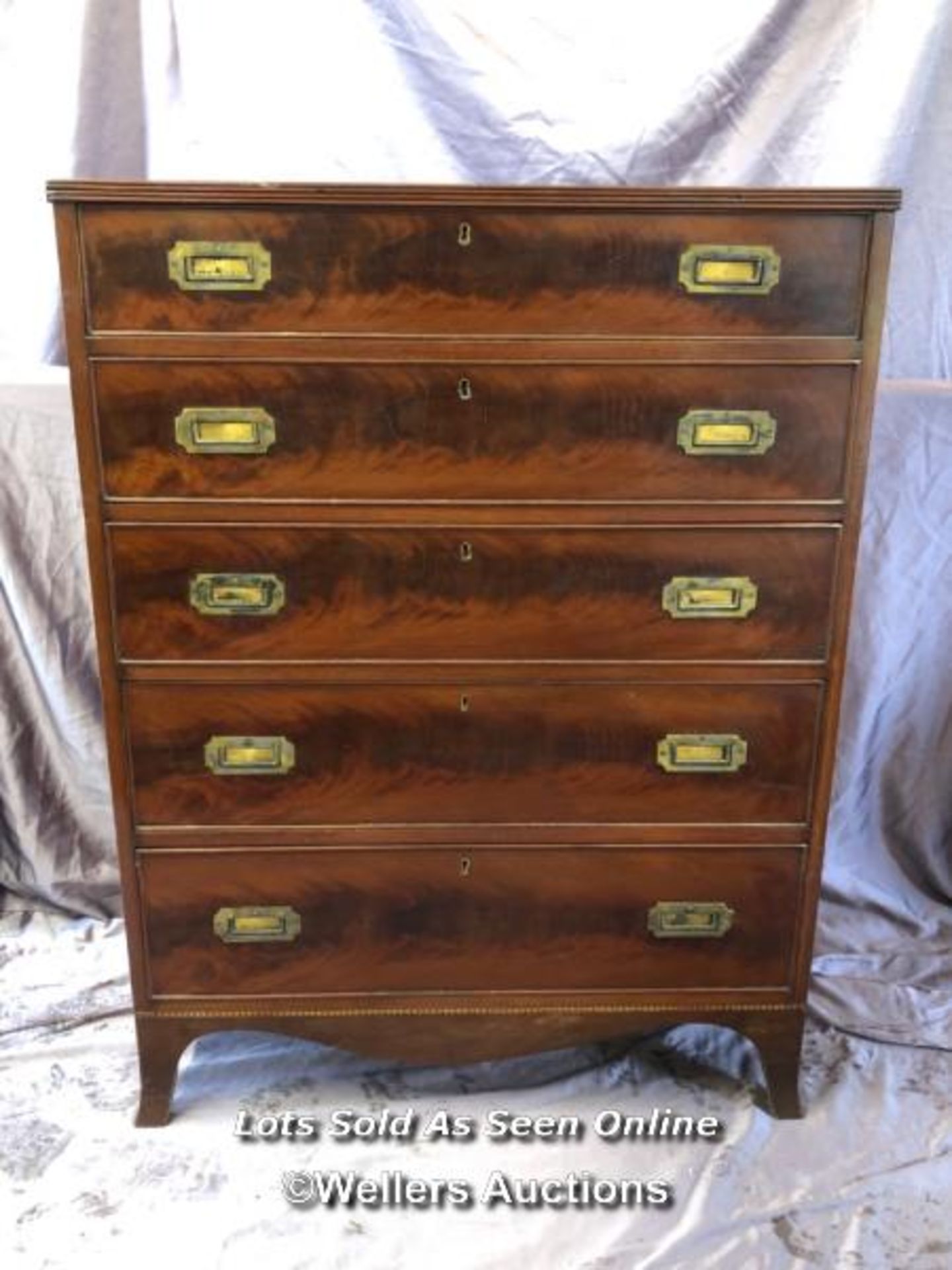 19TH CENTURY FLAMED MAHOGANY CAMPAIGN CHEST WITH FIVE DRAWERS, ON SPLAYED FEET, 87 X 43.5 X 117CM - Image 3 of 6
