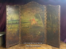 CIRCA 1910, LEATHER HAND PAINTED HUNTING SCENE, TRIFOLD FIRE SCREEN, WIDTH 91CM (FULL EXTENSION) X