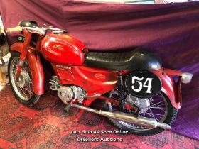 MOTO GUZZI 1954 ZIGOLA ITALIAN MOTORCYCLE, NON RUNNER DISPLAY BIKE, ORIGINAL PAINTWORK WITH LATER