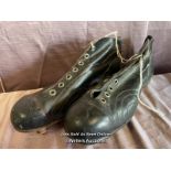 QUICK POPULAIR SPORTS BOOTS, SIZE 46