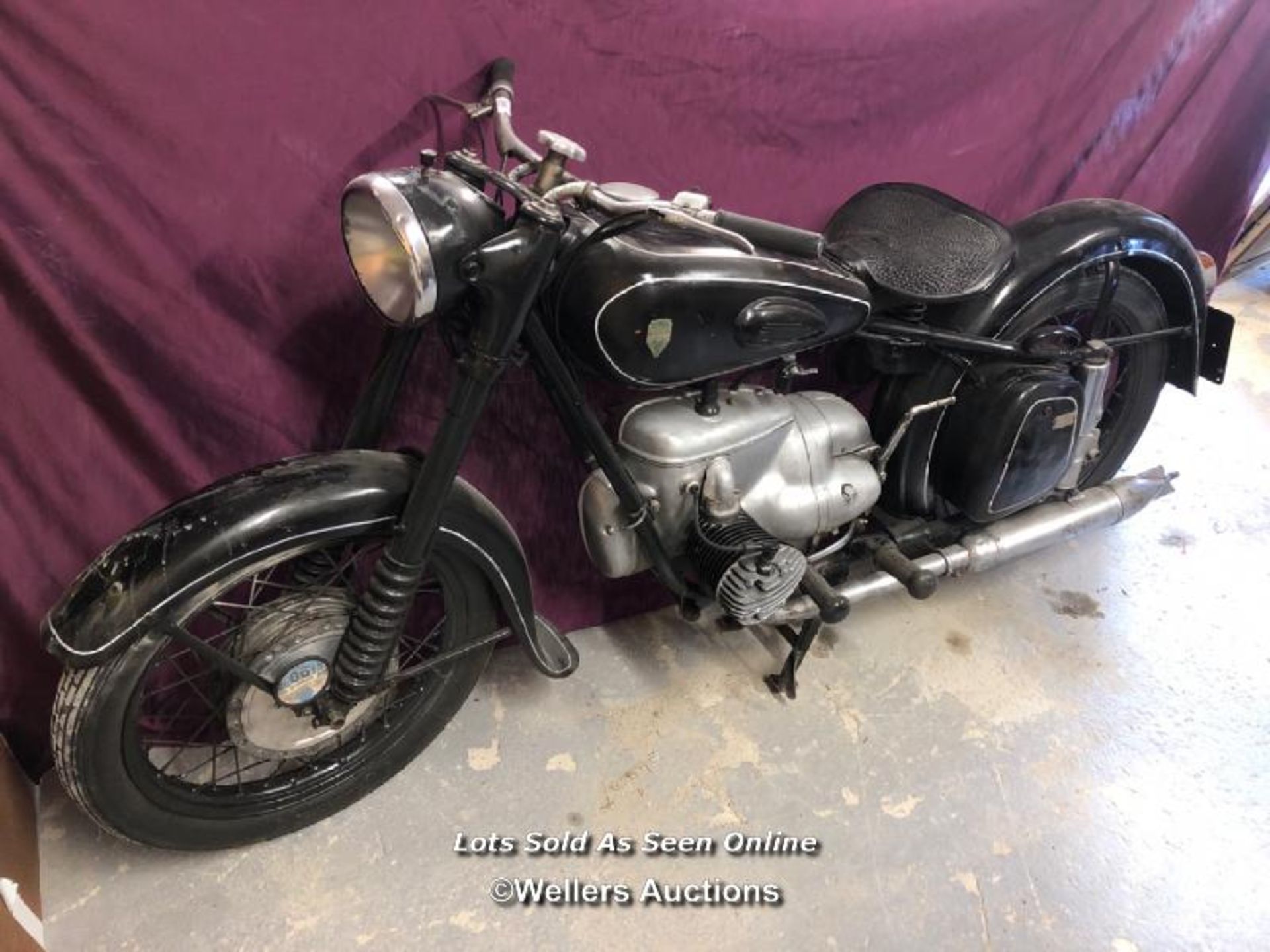 IFA 350 HORIZONTALLY OPPOSED TWIN CYLINDER 1954 MOTORCYCLE, TAX EXEMPT, RUNS WITH GOOD - Image 5 of 12