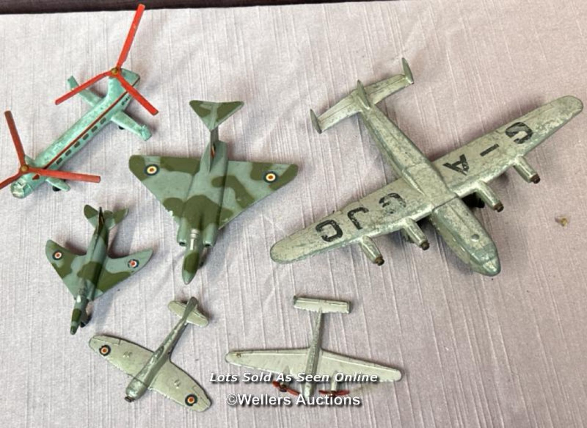 SELECTION OF DINKY DIE CAST PLANES AND A HELICOPTER