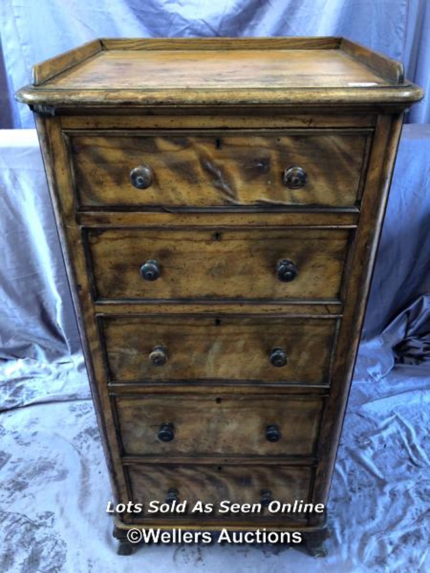 1870 WALNUT CHEST OF FIVE DRAWERS, ON SPLAYED FEET, 59.5 X 47.5 X 125.5CM - Image 4 of 4