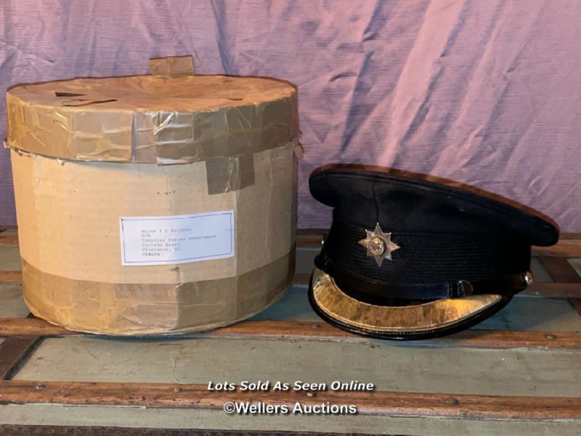 OFFICERS HAT, WITH BOX FOR MAJOR E G HORABIN OF CAMBERLEY - Image 2 of 6