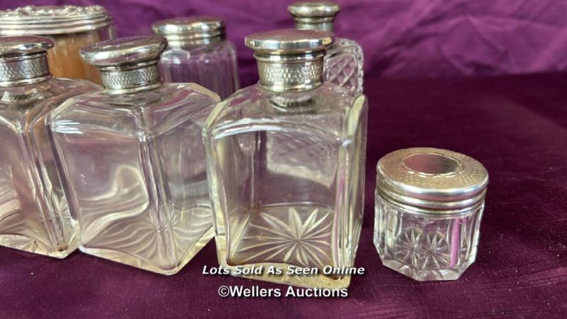 EARLY 19TH CENTURY GENTLEMAN'S VANITY BOX CONTAINING STERLING SILVER AND GLASS CONTAINERS (ONE - Image 6 of 10