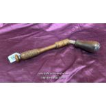 19TH CENTURY TURNED WOODEN CLUB