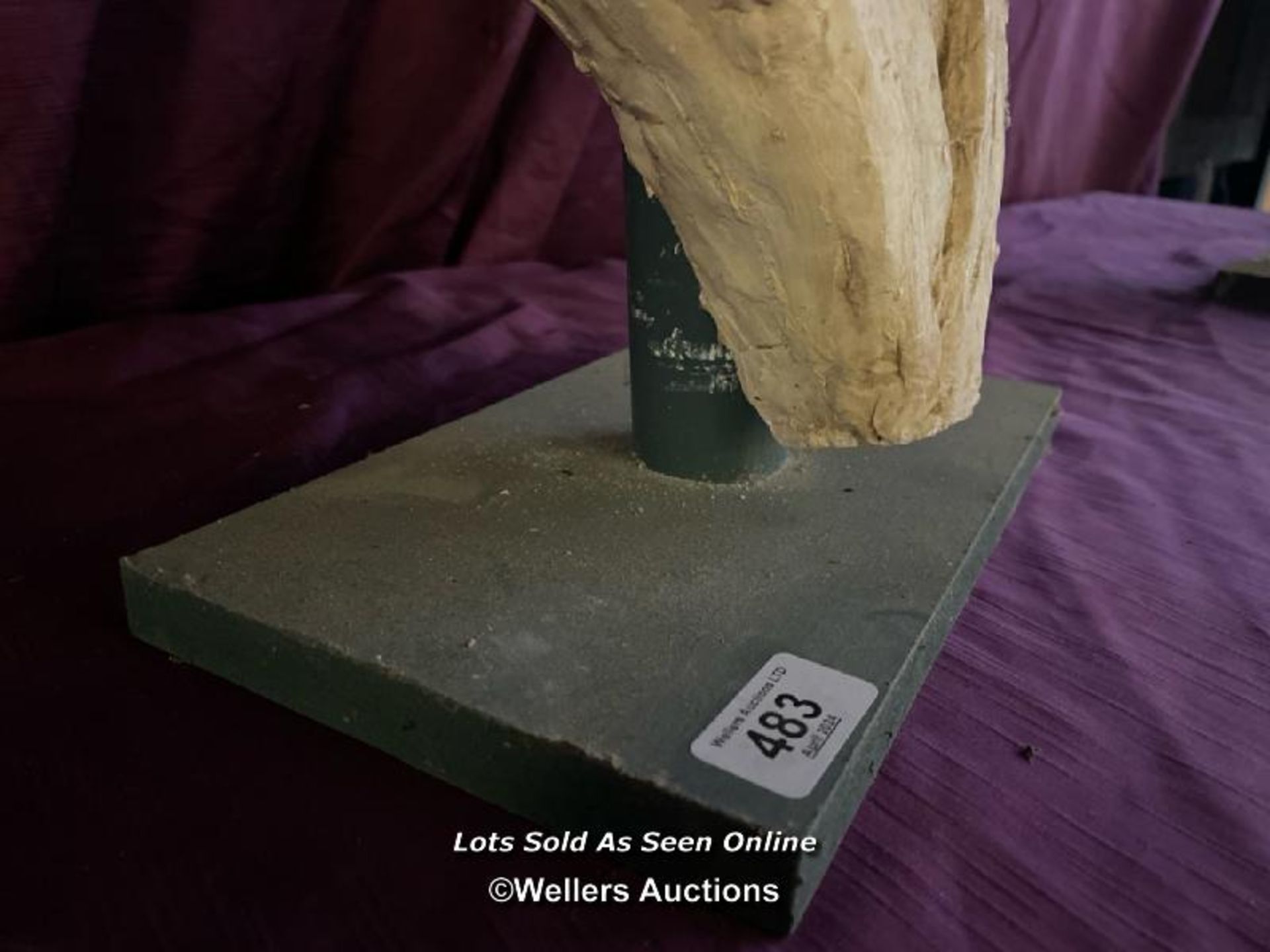 PLASTER BUST OF A LADY, HEIGHT 46CM - Bild 2 aus 2