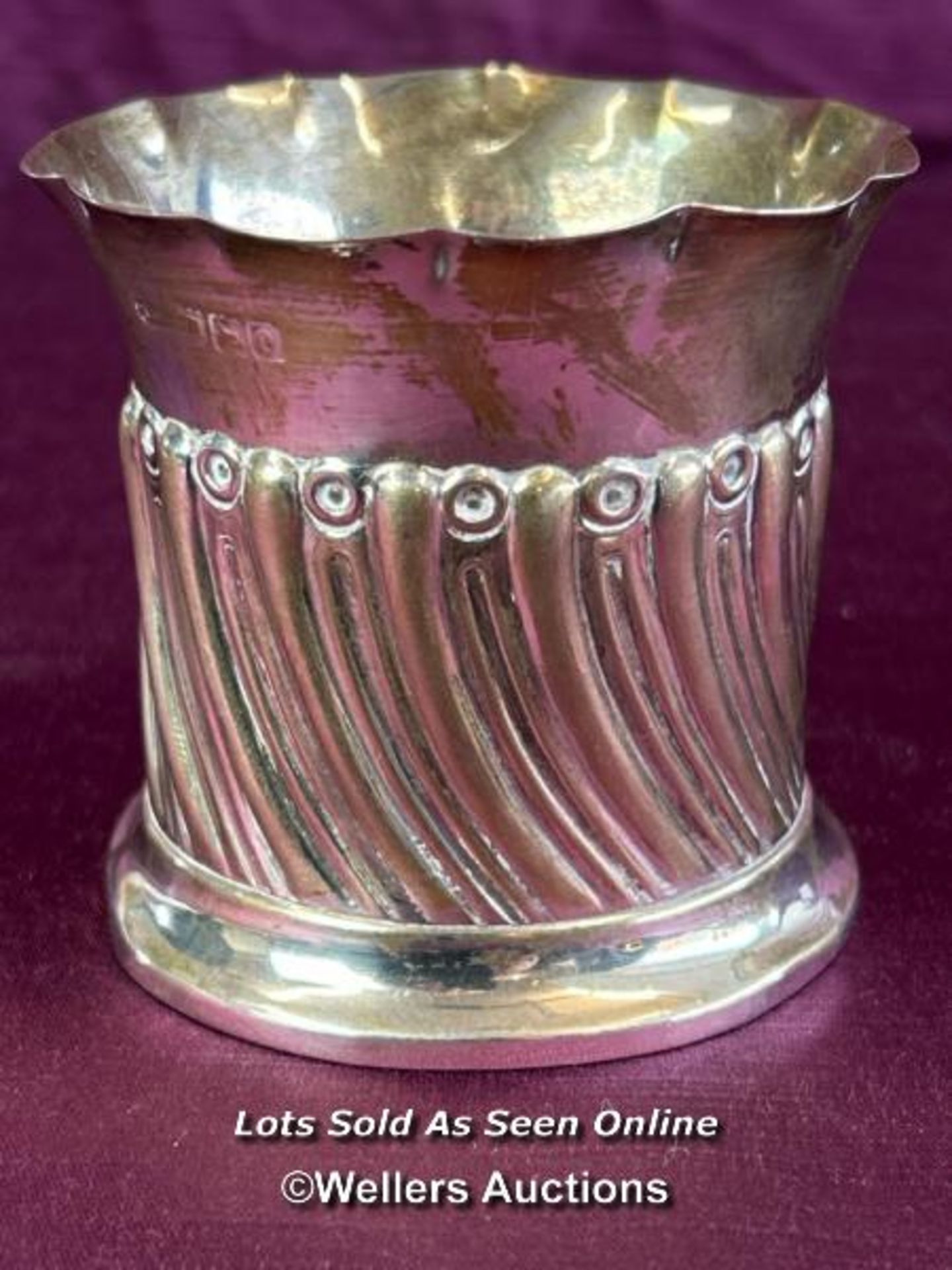 HALLMARKED SILVER FLUTED VASE, HEIGHT 7.5CM, WEIGHT 89GMS