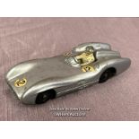 THE CRESCENT TOY COMPANY DIE CAST MERCEDES BENZ 2.5LT GRAND PRIX RACING CAR