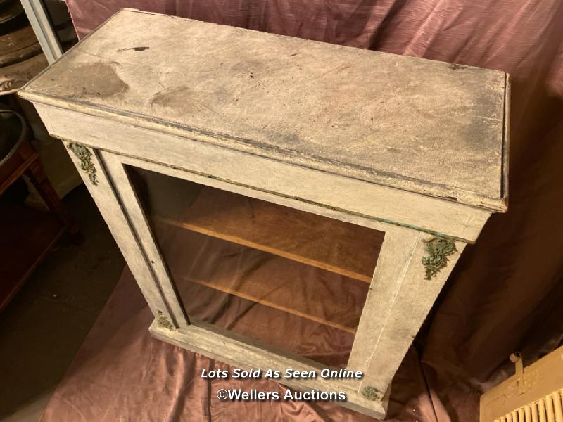 19TH CENTURY FRENCH PAINTED GLAZED BOOKCASE WITH ORMULU MOUNTS, 75 X 30 X 96.5CM - Image 3 of 3