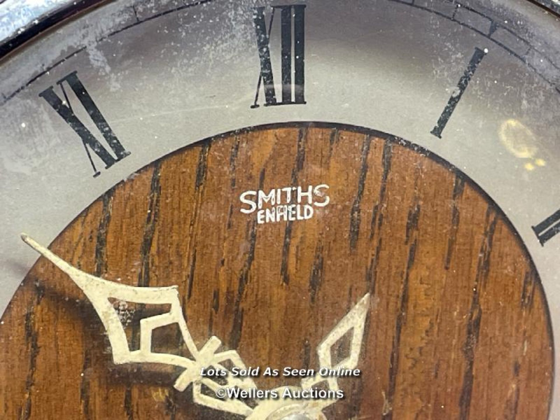 SMITHS FENFIELD PRESENTATION CLOCK, INSCRIBED PRESENTED TO MISS P BUCKLEY BY THE STAFF AND EMPLOYEES - Image 3 of 7
