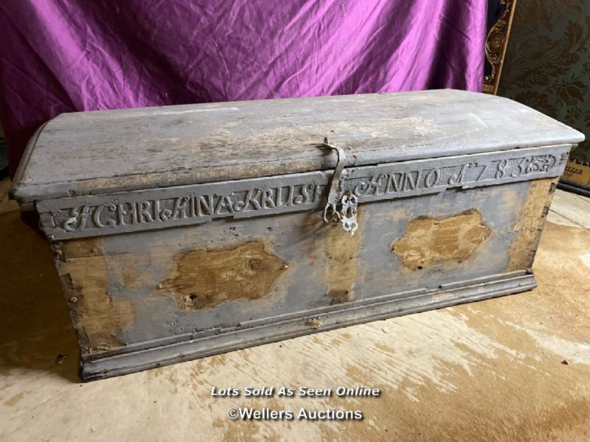 1785 CONTINENTAL MARRIAGE CHEST, IN NEED OF RESTORATION, 134 X 61 X 51CM