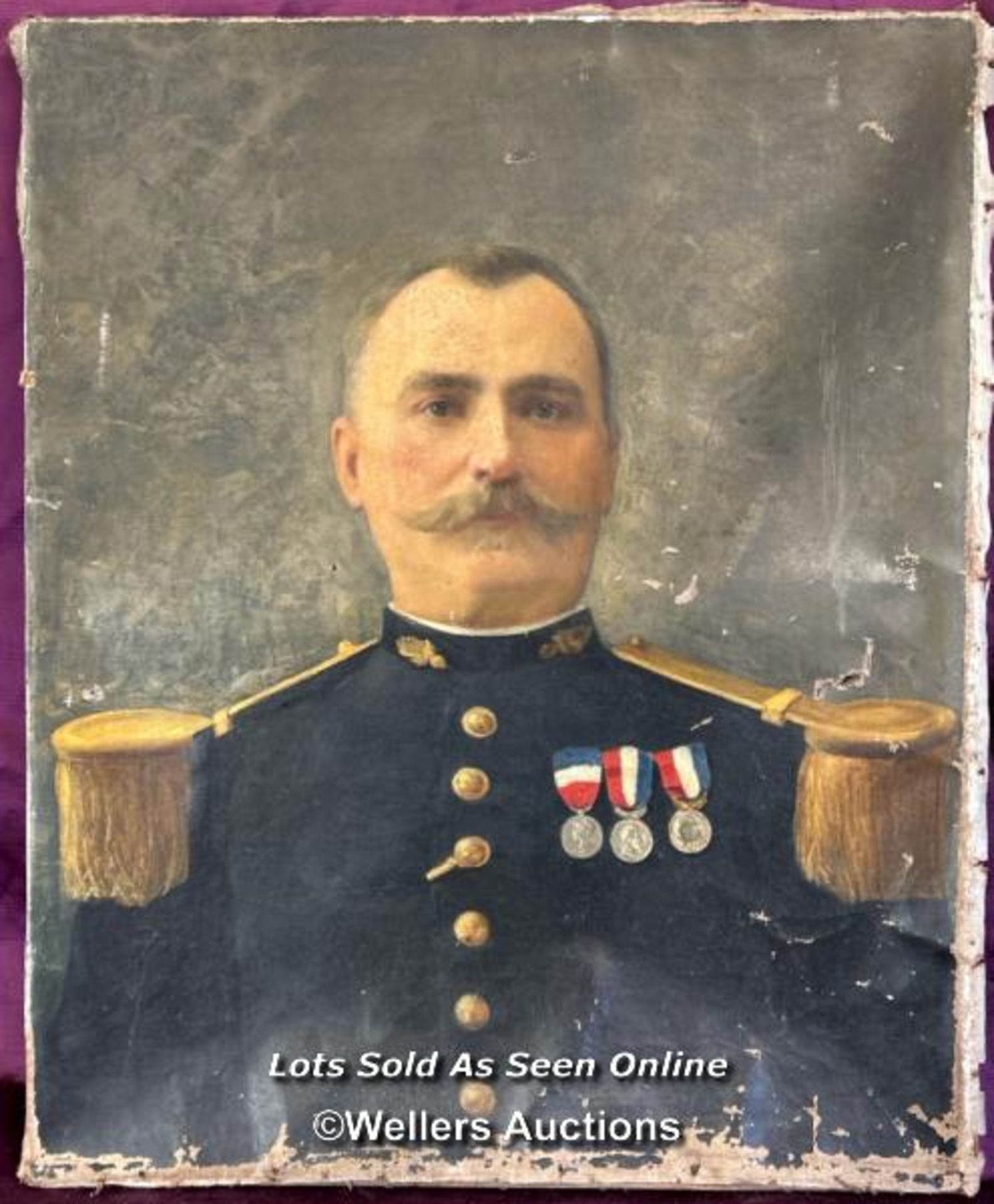 OIL ON CANVAS DEPICTING A FRENCH MILITARY GENTLEMAN, 59.5 X 73CM