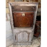 LUXURY VICTORIAN SINK CABINET, USED IN A YACHT OR TRAIN, IN AN ASSOCIATED CABINET, 65.5 X 25.5 X