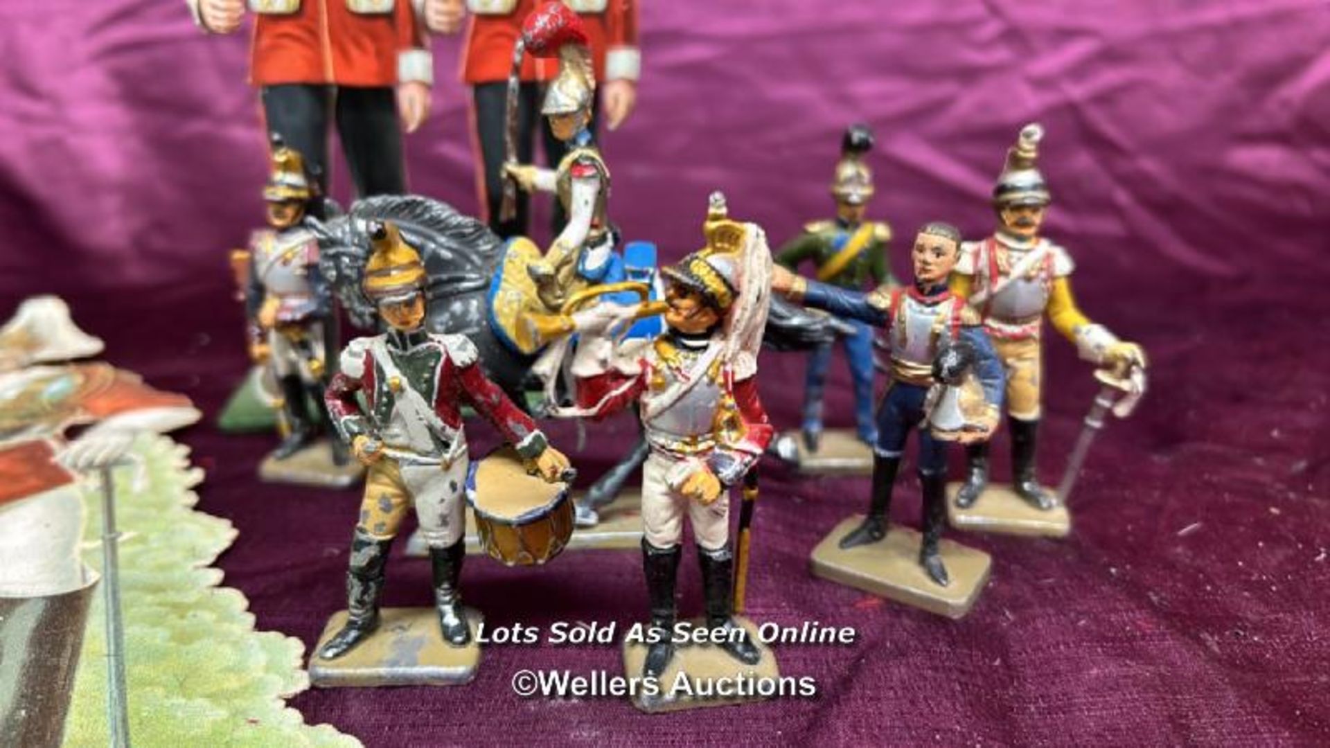 COLLECTION OF 19TH CENTURY PAPER DECOUPAGE SOLDIERS AND SEVEN FRENCH DRAGOON LEAD SOLDIERS - Image 4 of 6