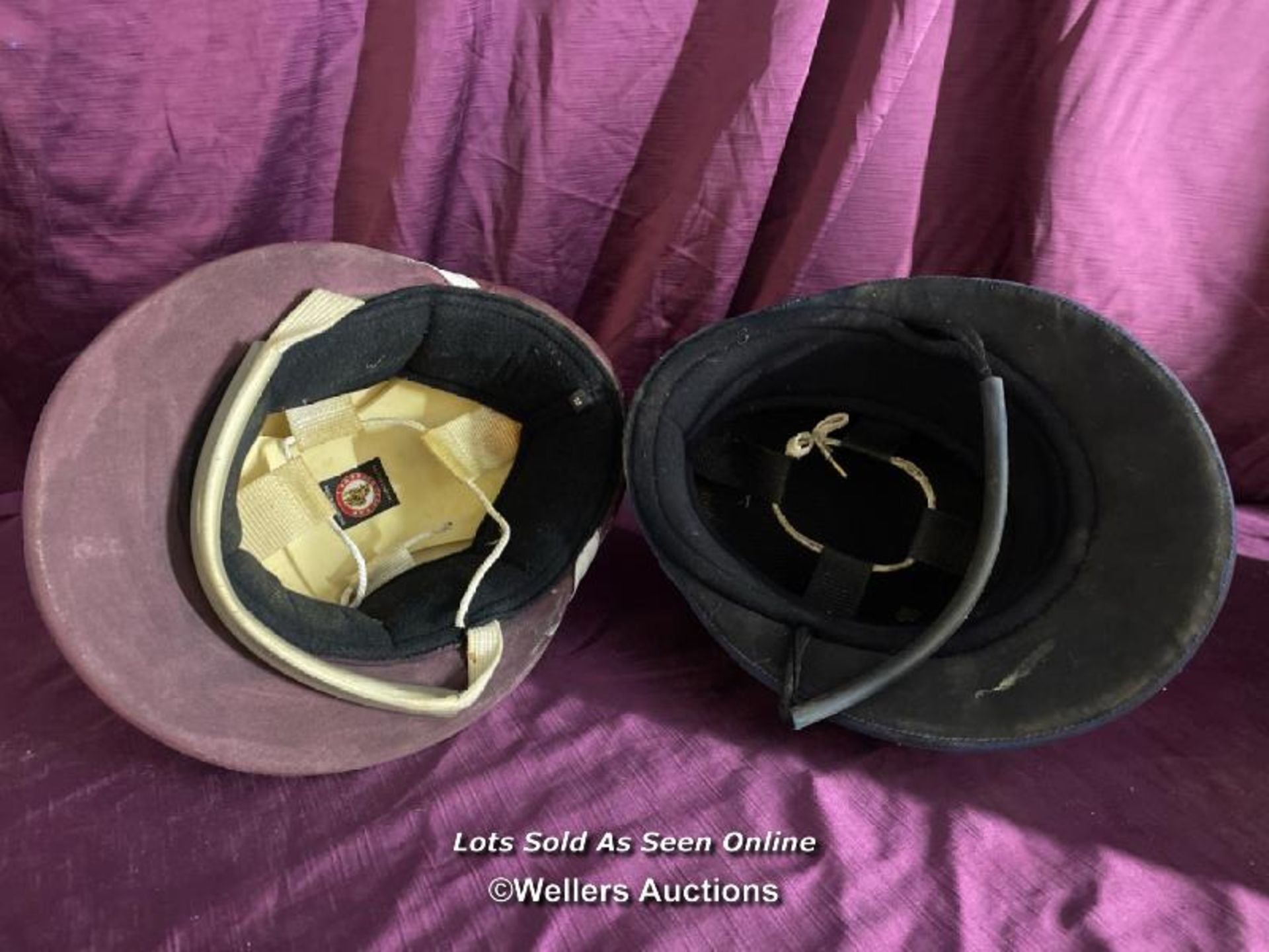 PAIR OF VINTAGE POLO HELMETS, FOR DISPLAY - Image 4 of 4