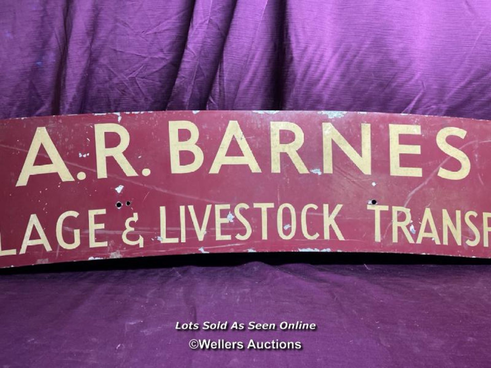 A.R. BARNES HAULAGE AND LIVESTOCK TRANSPORTER, LONDON, ORIGINAL METAL SIGN, 168 X 31CM - Bild 3 aus 5