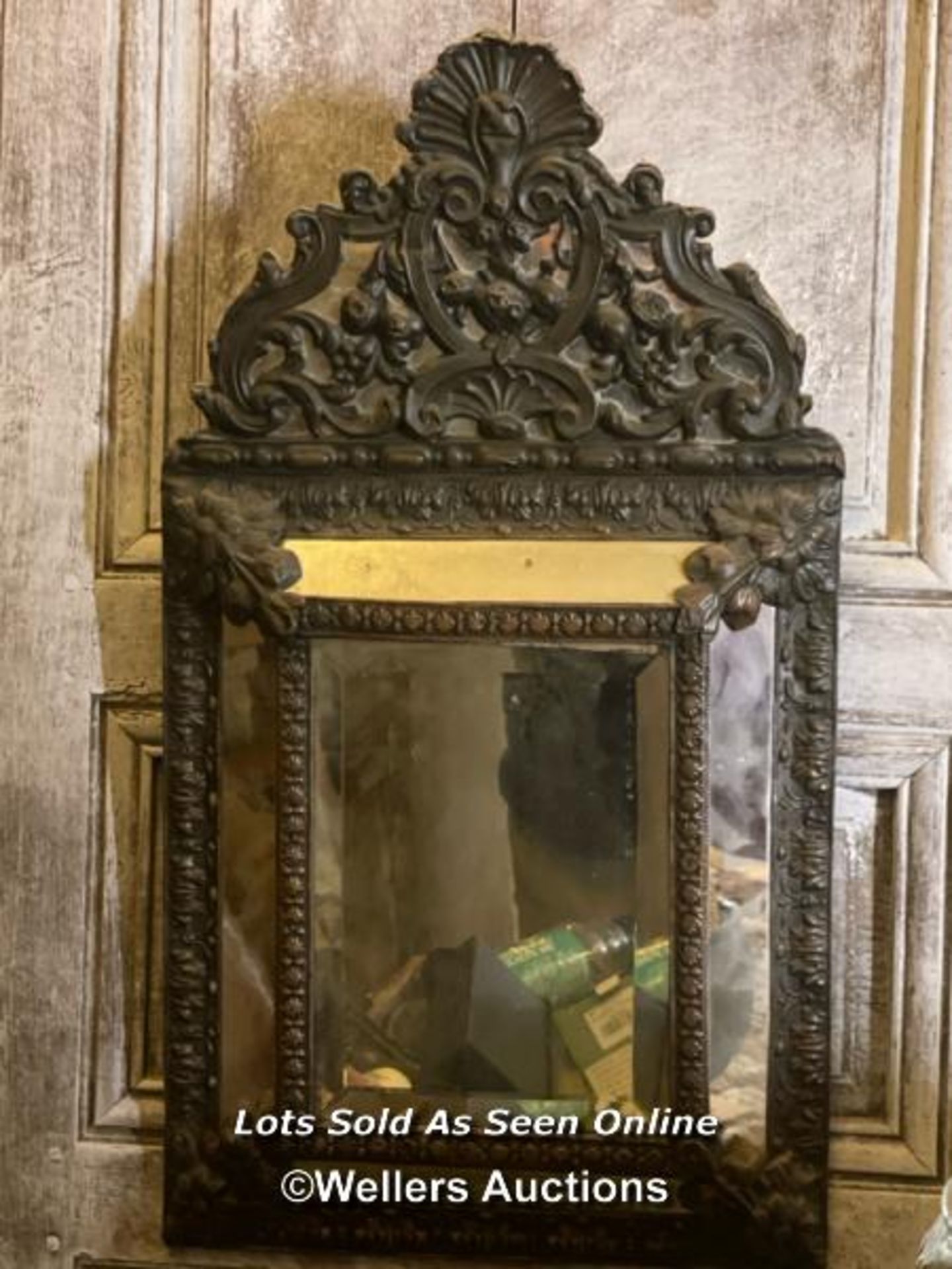PAIR OF EARLY 19TH CENTURY VENETIAN MIRRORS (ONE AS FOUND, PARTLY RESTORED) , 33 X 60CM - Image 3 of 4