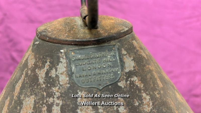 19TH CENTURY HEADRESS STORAGE TIN BY SAMUEL BROTHERS FOR P. BAKER-JONES, 4TH WELSH BRIGADE, R.F.A. - Image 3 of 4