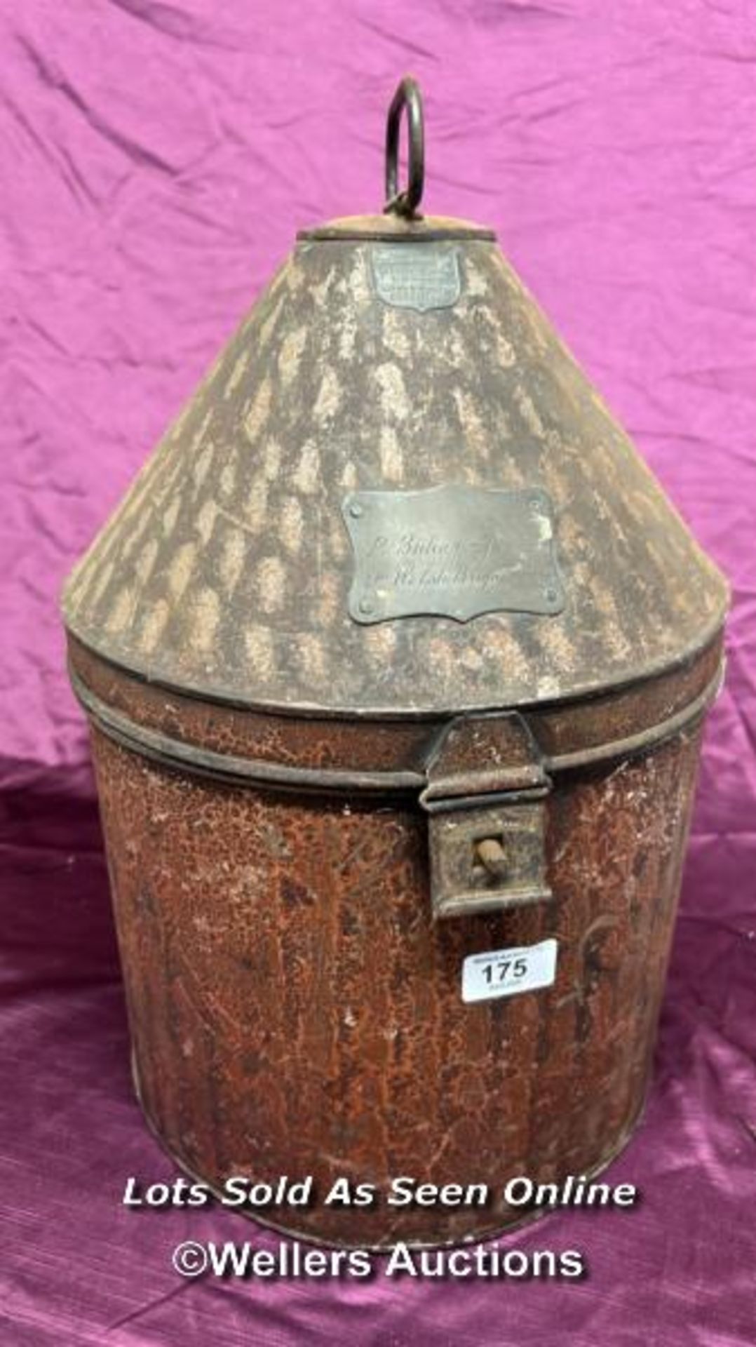 19TH CENTURY HEADRESS STORAGE TIN BY SAMUEL BROTHERS FOR P. BAKER-JONES, 4TH WELSH BRIGADE, R.F.A.