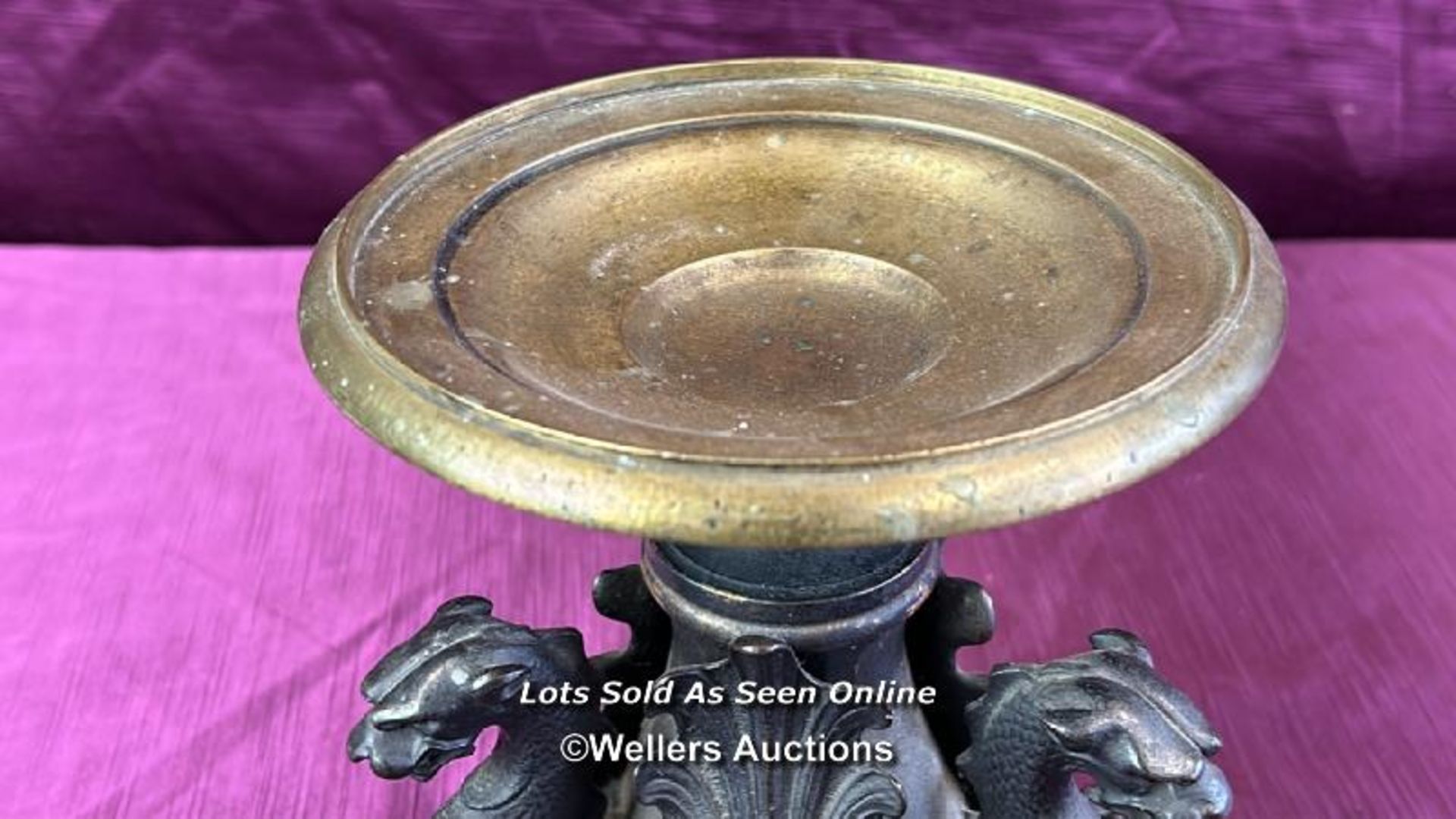 BRONZE TAZZA DECORATED WITH MYTHOLOGICAL CREATURES ON A TRI-FORM BASE, HEIGHT 19CM - Image 4 of 4