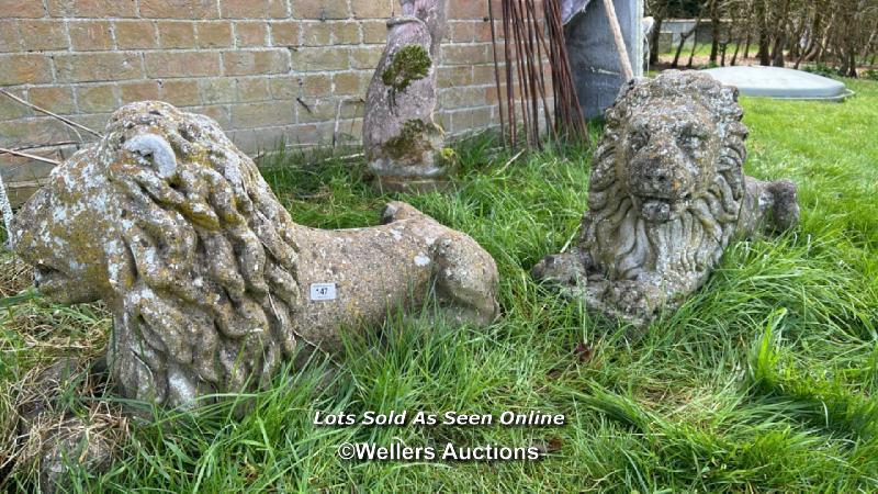 PAIR OF COMPOSITION RECUMBENT LION STATUES, WEATHERED, 70 X 30 X 50CM