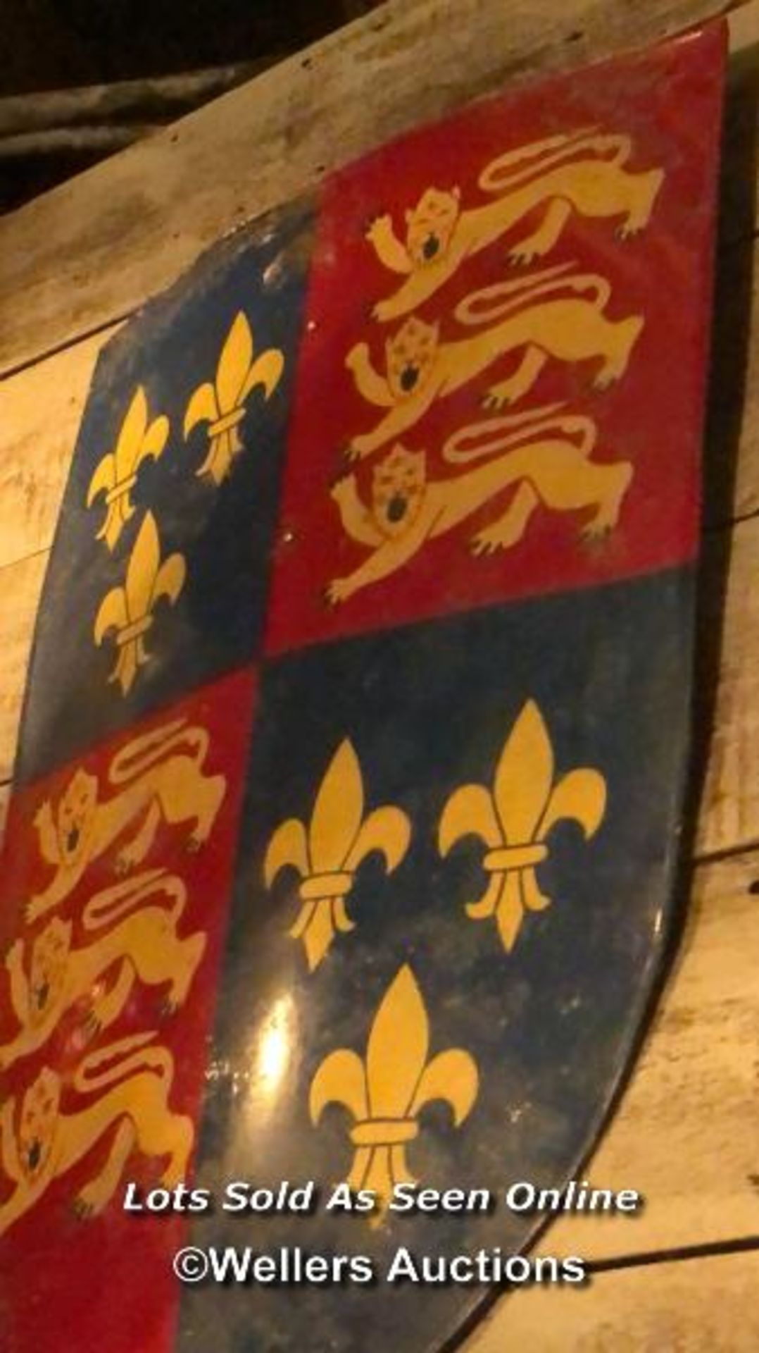 THEATRICAL KNIGHTS SHIELD DEPICTING COAT OF ARMS OF KING RICHARD, 45 X 69CM - Image 3 of 3