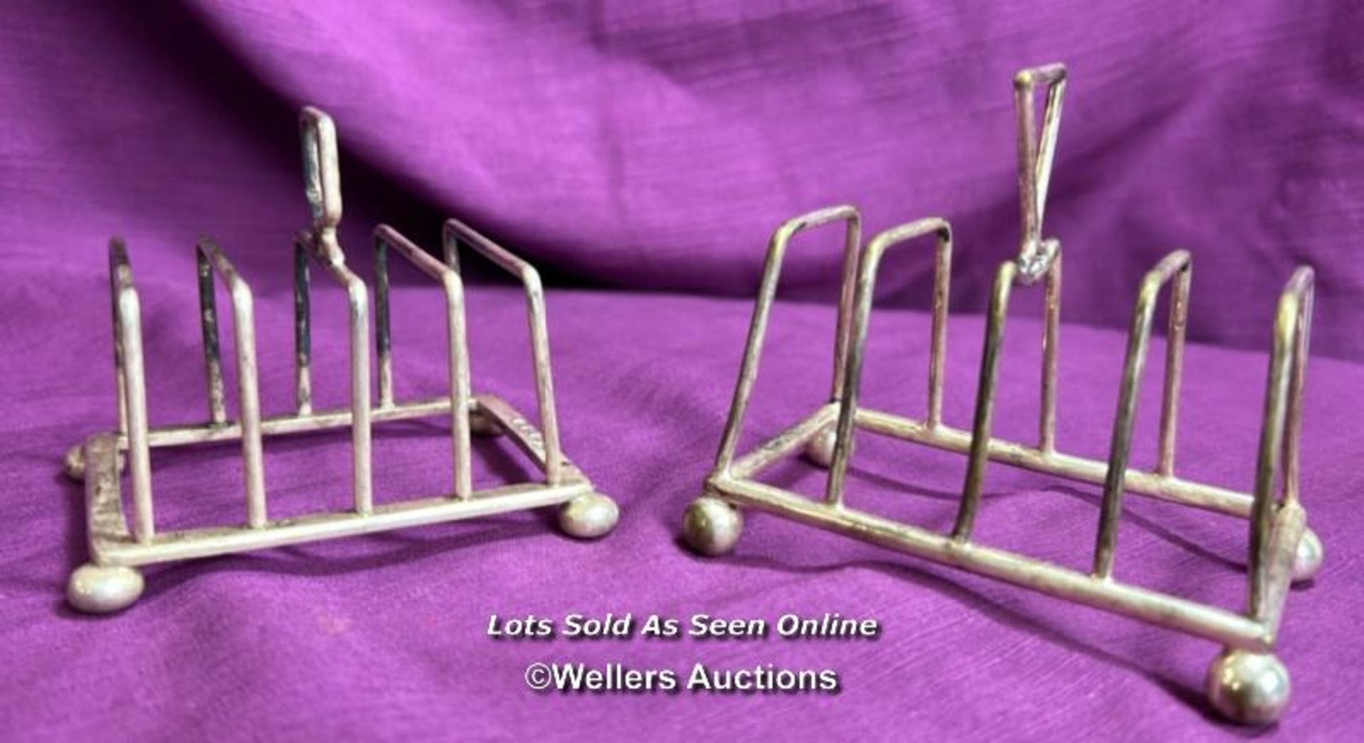 SMALL HALLMARKED SILVER TOAST RACK BY J B C AND SONS, HEIGHT 77CM, WEIGHT 77GMS, TOGETHER WITH