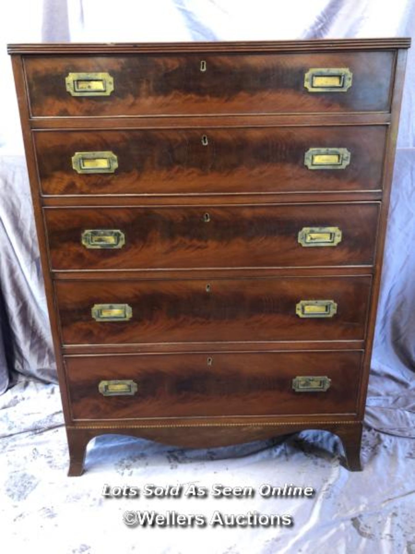 19TH CENTURY FLAMED MAHOGANY CAMPAIGN CHEST WITH FIVE DRAWERS, ON SPLAYED FEET, 87 X 43.5 X 117CM - Image 2 of 6