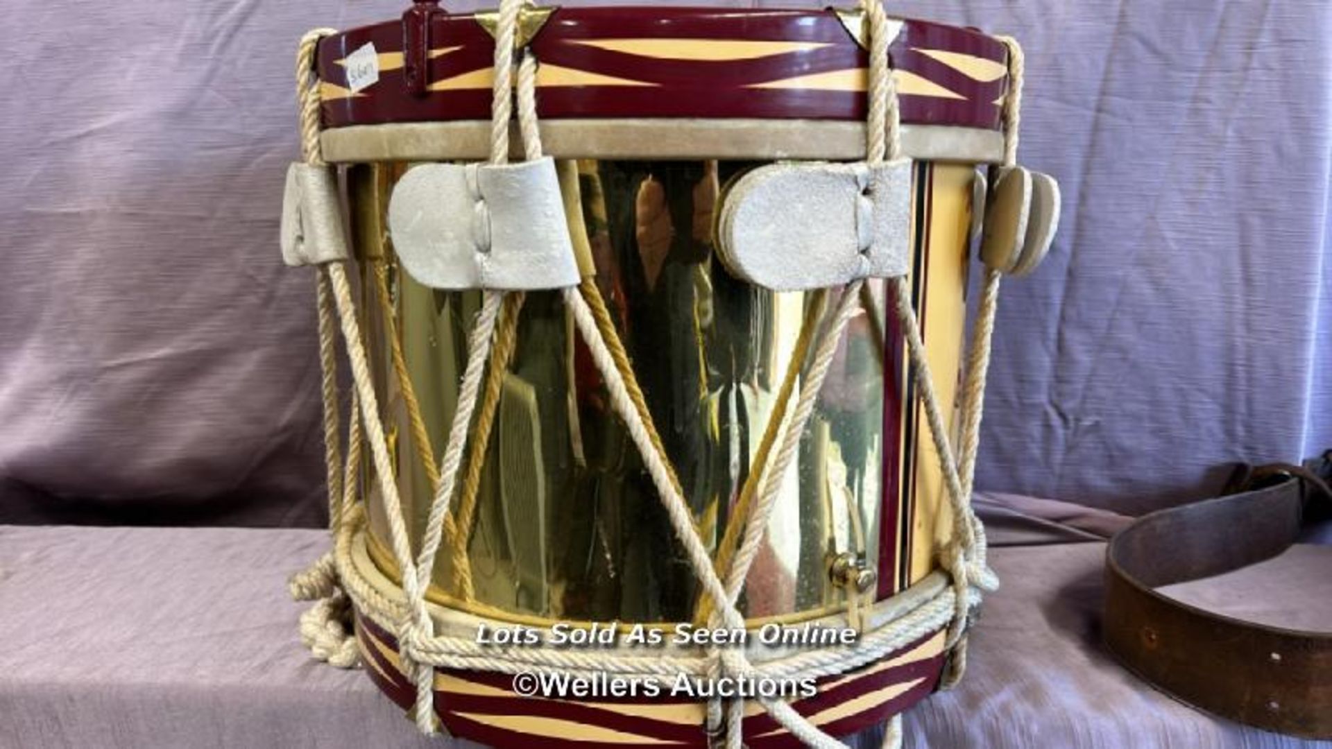 MILITARY BAND DRUM FROM THE '4TH BN THE WILTSHIRE REGIMENT' WITH BATTLE HONOURS, PRE WORLD WAR TWO - Bild 7 aus 10