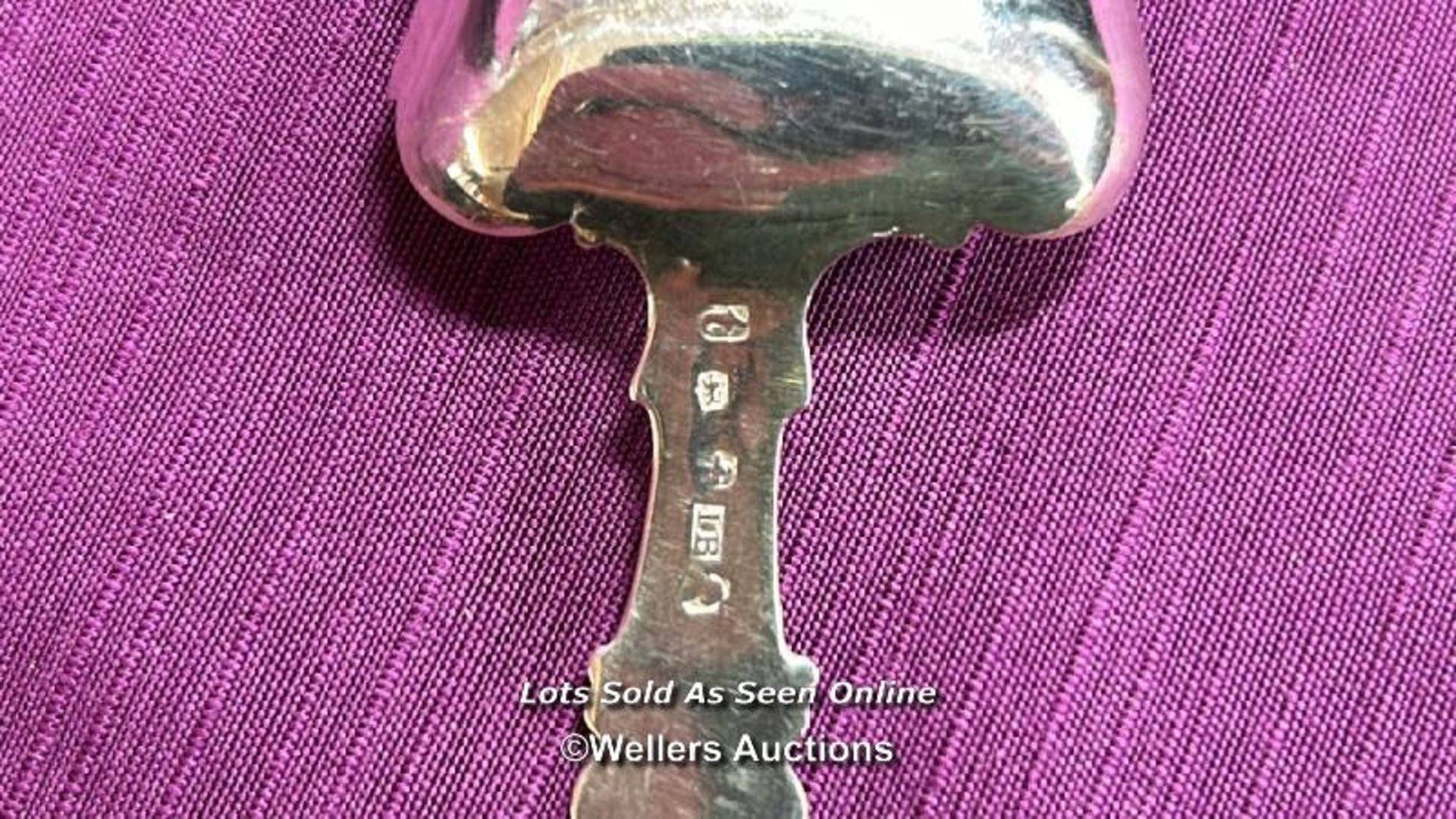 SMALL HALLMARKED SILVER SQUARE SPOON, LENGTH 7CM, WEIGHT 10GMS - Bild 5 aus 6