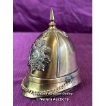 BRASS TABLE LIGHTER IN THE FORM OF A HOME SERVICE HELMET, HEIGHT 11CM