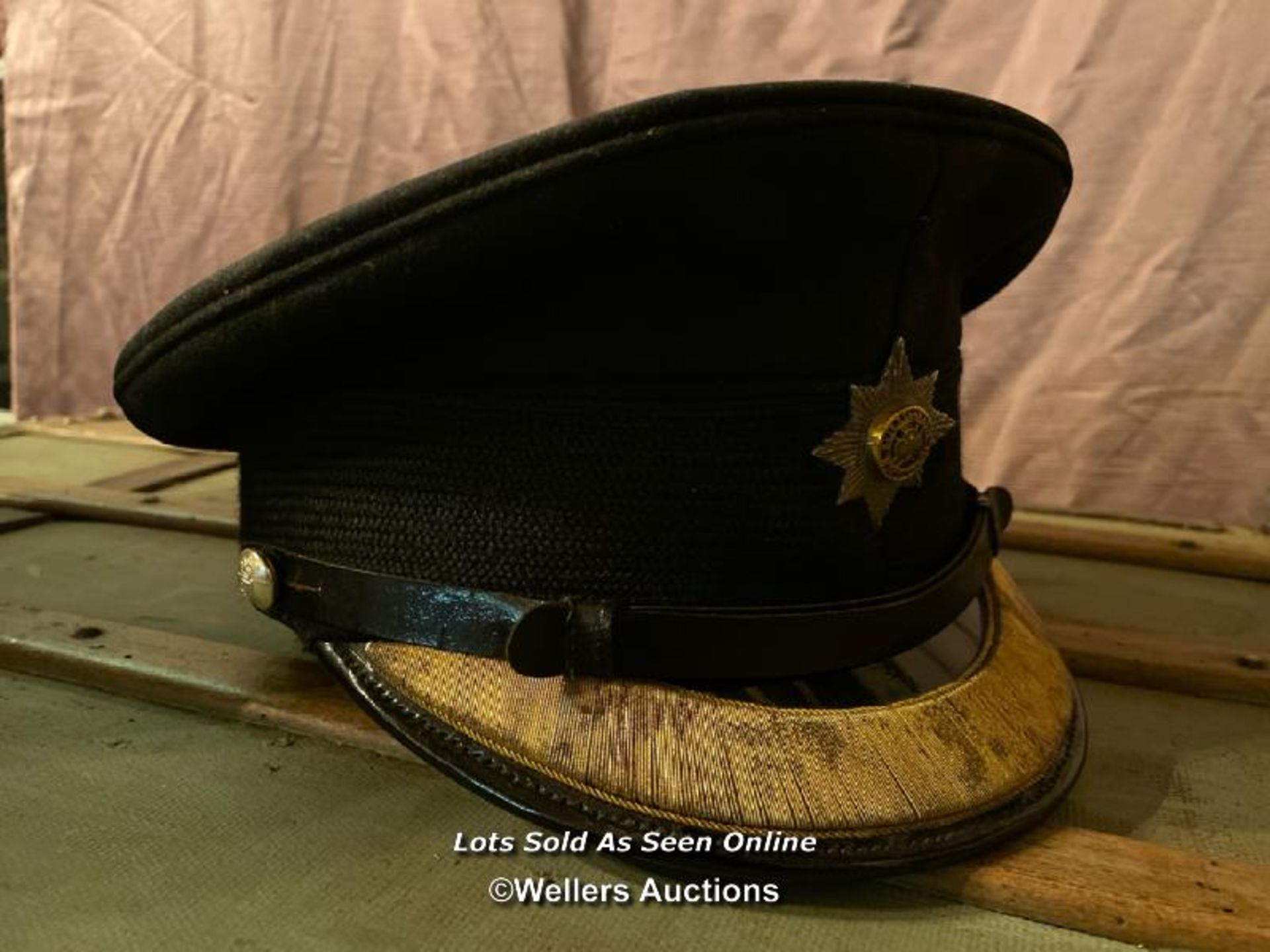 OFFICERS HAT, WITH BOX FOR MAJOR E G HORABIN OF CAMBERLEY - Image 4 of 6