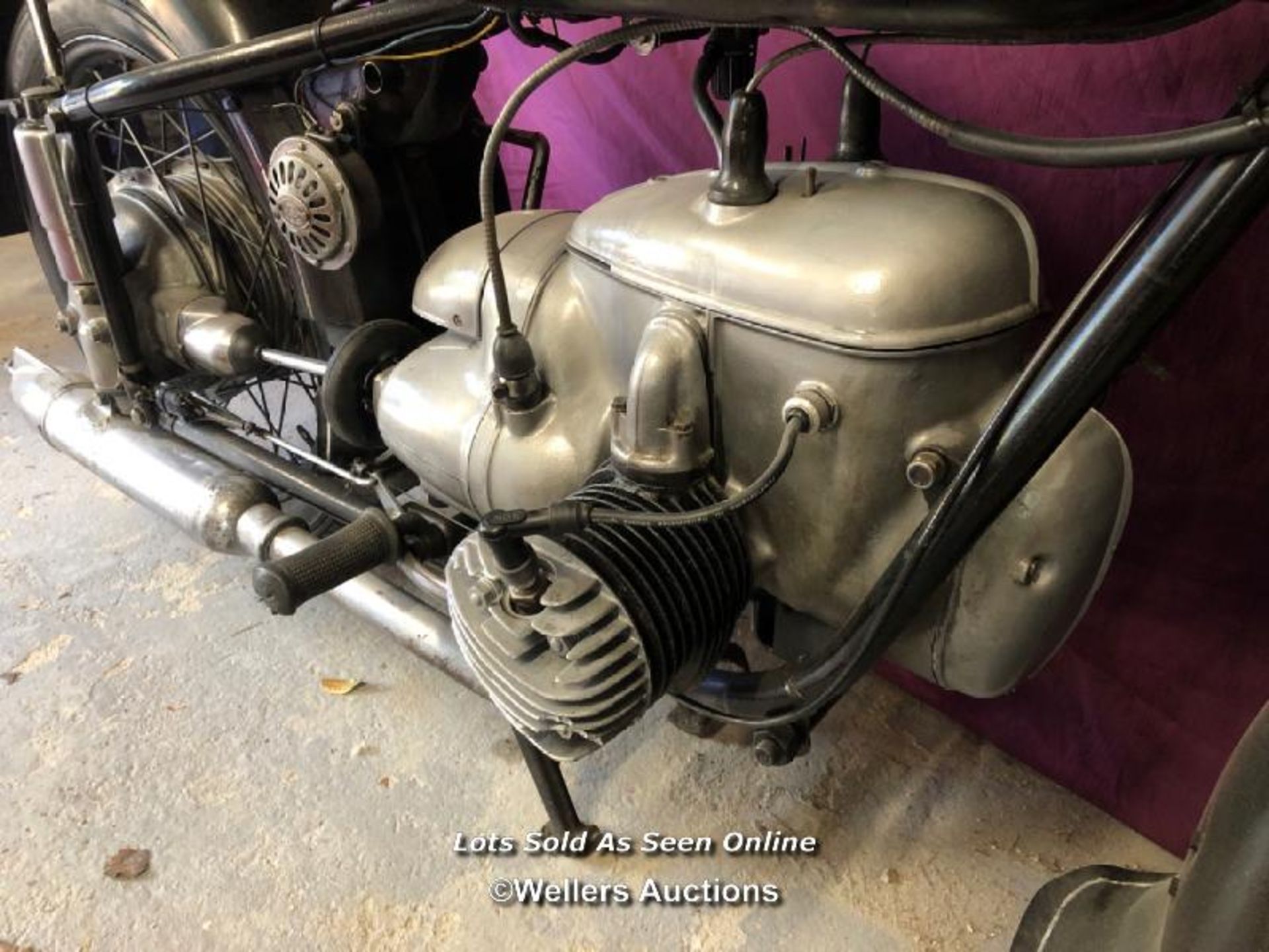 IFA 350 HORIZONTALLY OPPOSED TWIN CYLINDER 1954 MOTORCYCLE, TAX EXEMPT, RUNS WITH GOOD - Image 11 of 12
