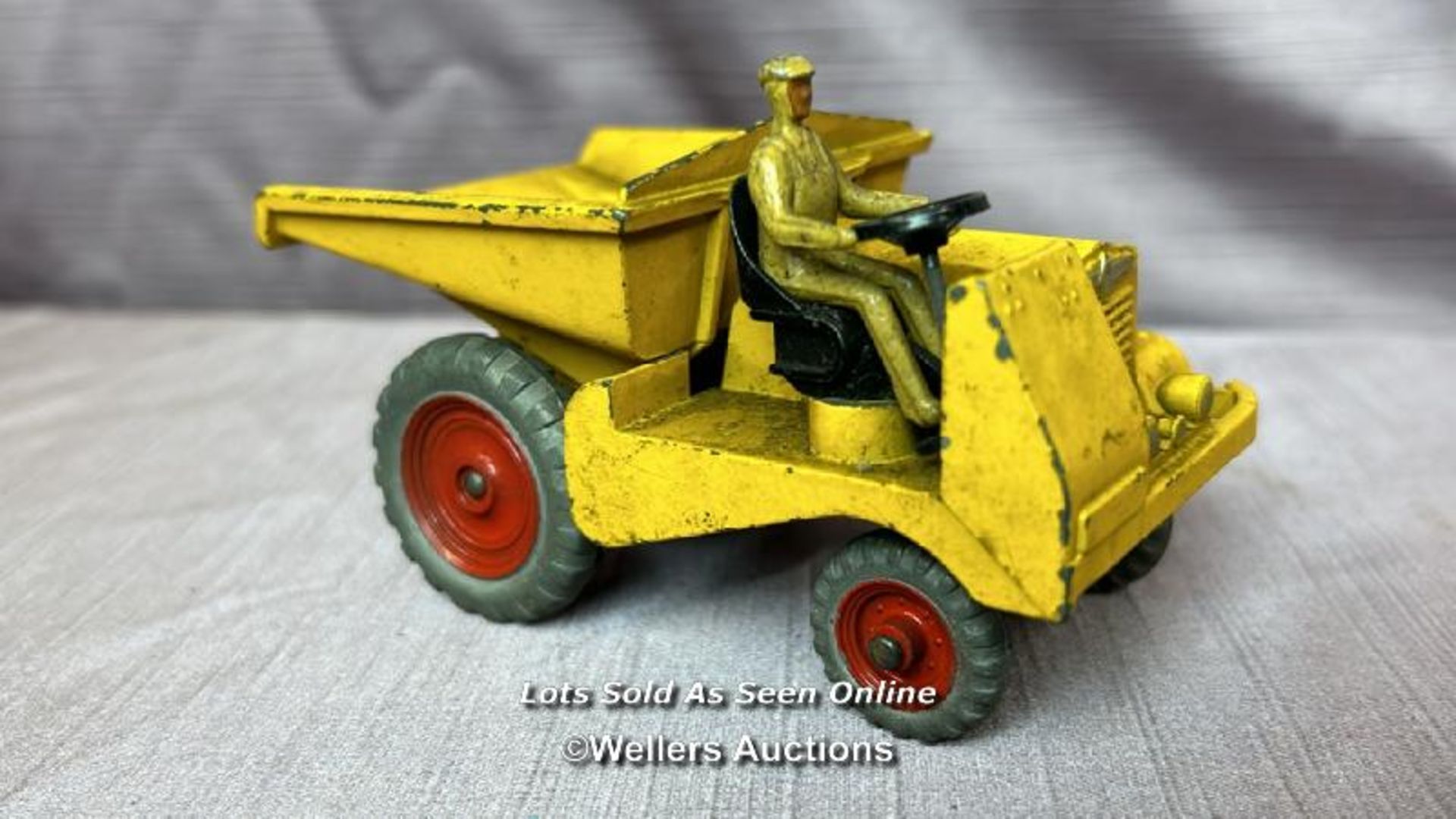 TWO DINKY SUPERTOYS MUIR HILL DUMPERS - Image 2 of 7