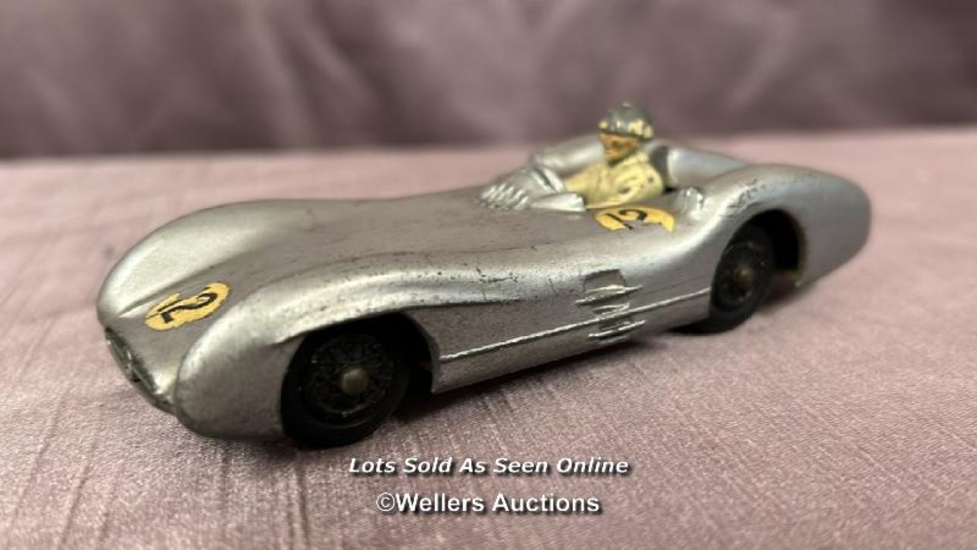 THE CRESCENT TOY COMPANY DIE CAST MERCEDES BENZ 2.5LT GRAND PRIX RACING CAR - Image 2 of 5