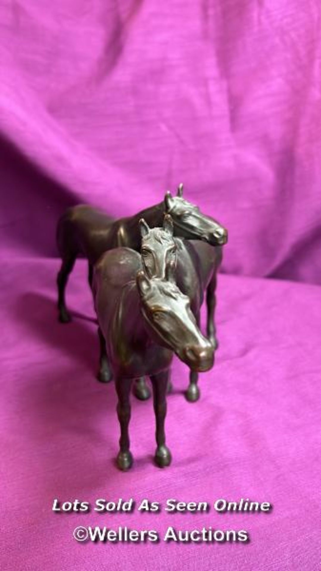 BRONZE FIGURE OF THREE HORSES, HEIGHT 13CM - Image 2 of 4