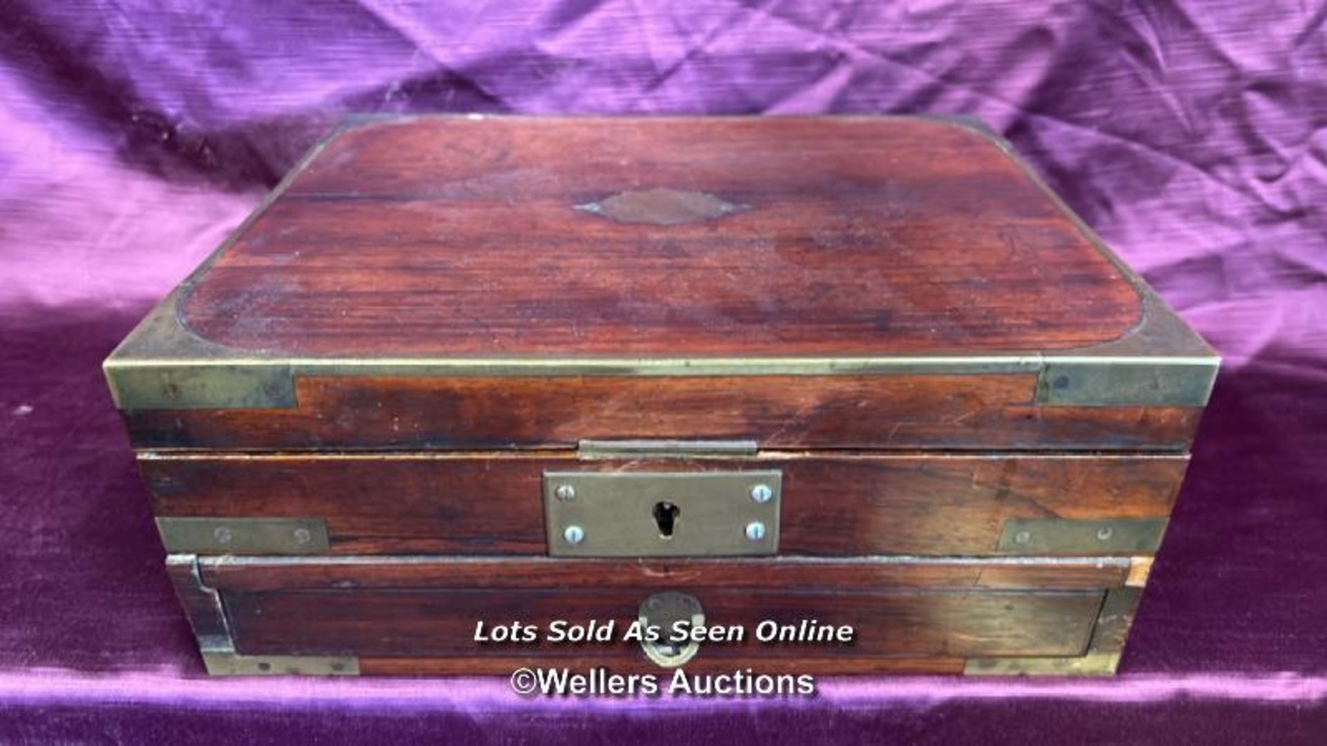 EARLY 19TH CENTURY OFFICERS WRITING BOX WITH KEY, INSCRIBED 'CAPTAIN DYER RN', 30 X 23 X 12CM - Bild 5 aus 7