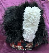 MID 20TH CENTURY OSTRICH FEATHER HIGHLAND BONNET WITH PLUME, TRANSVAAL 8TH INFANTRY, SCOTTISH