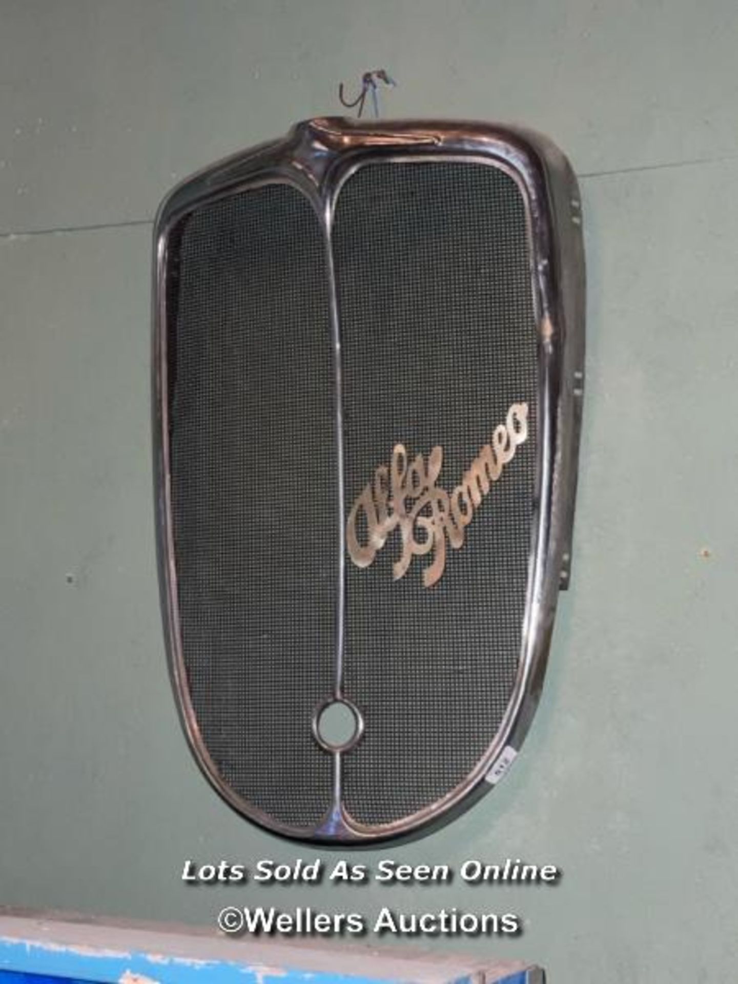 ALFA ROMEO FRONT GRILL, 40 X 66CM - Image 2 of 8