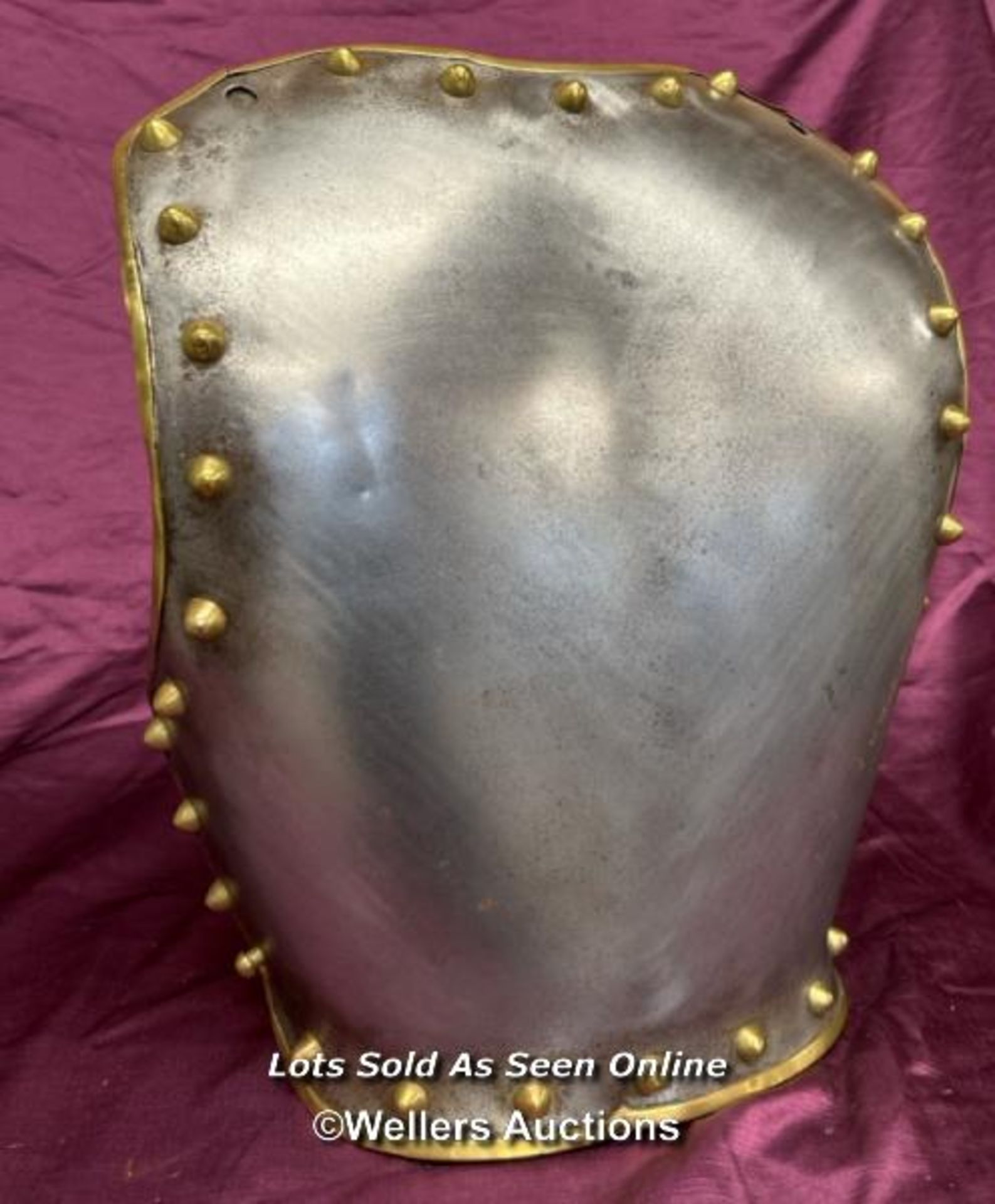EARLY 20TH CENTURY CUIRASSIERS BACK PLATE WITH ORIGINAL LEATHER LINING