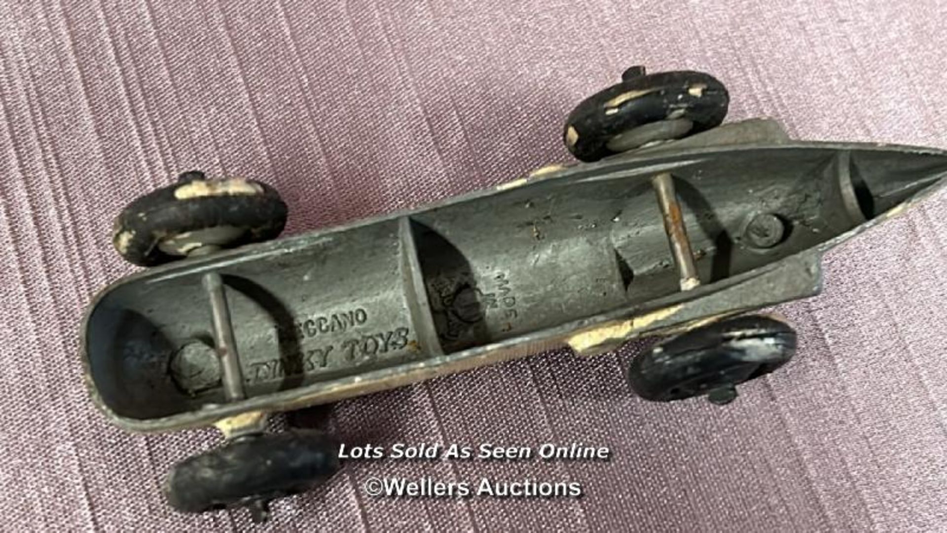 THREE DINKY DIE CAST RACING CARS INCLUDING CONNAUGHT NO. 236, BRISTOL 450 NO. 163 AND ONE OTHER - Image 6 of 7