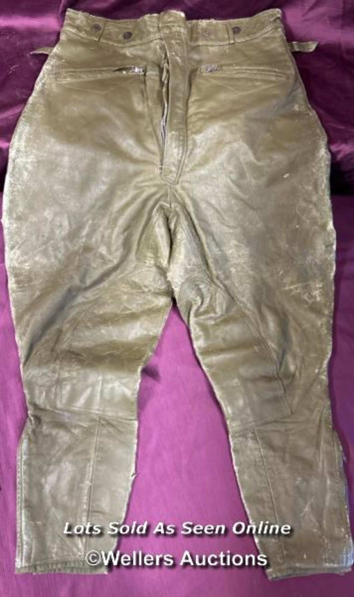 PAIR OF VINTAGE GREEN LEATHER BIKERS DESPATCH LEGGINGS