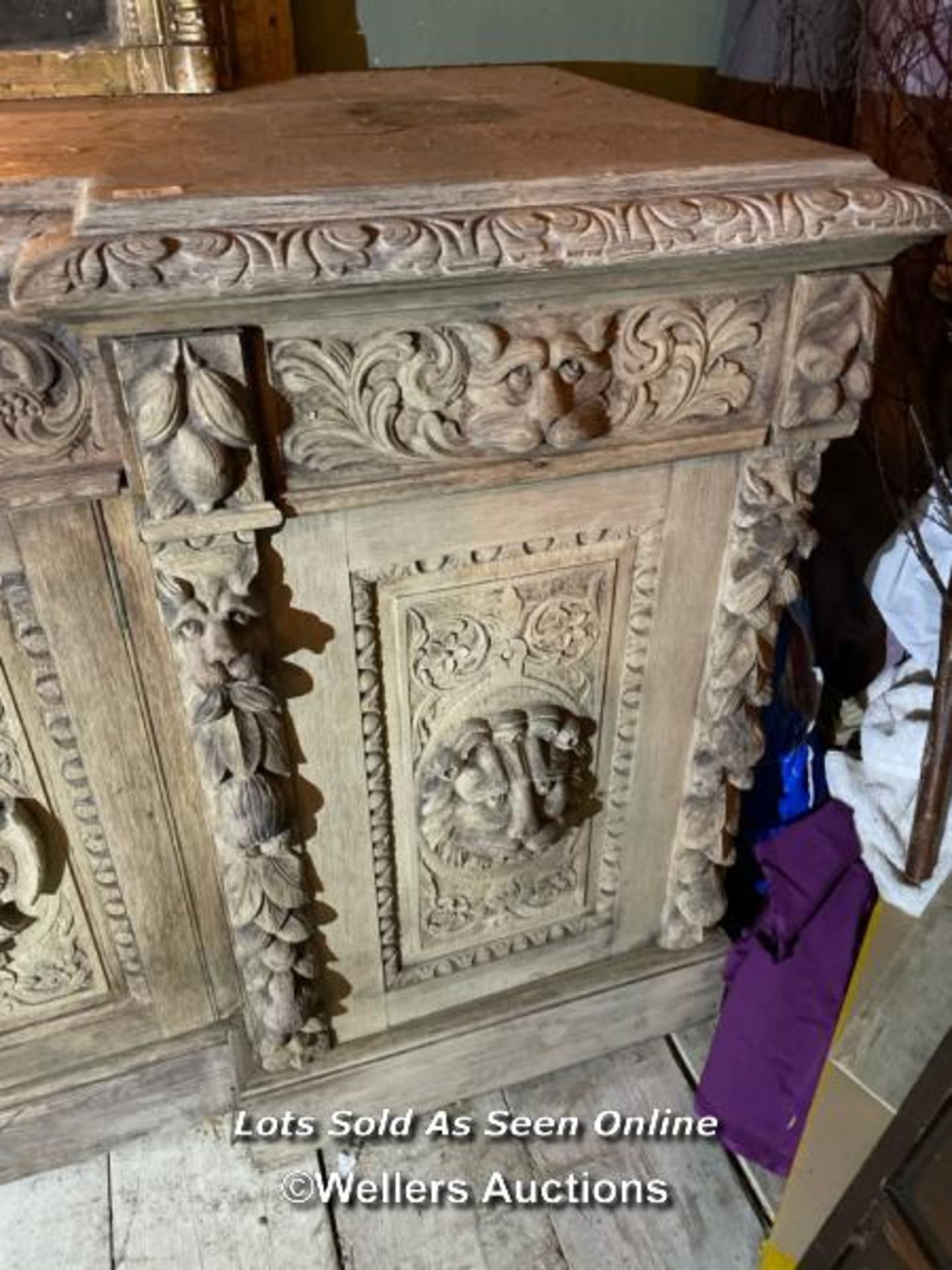 19TH CENTURY RENAISSANCE REVIVAL BLEACHED OAK DRESSER, 197 X 68.5 X 101CM - Image 4 of 5