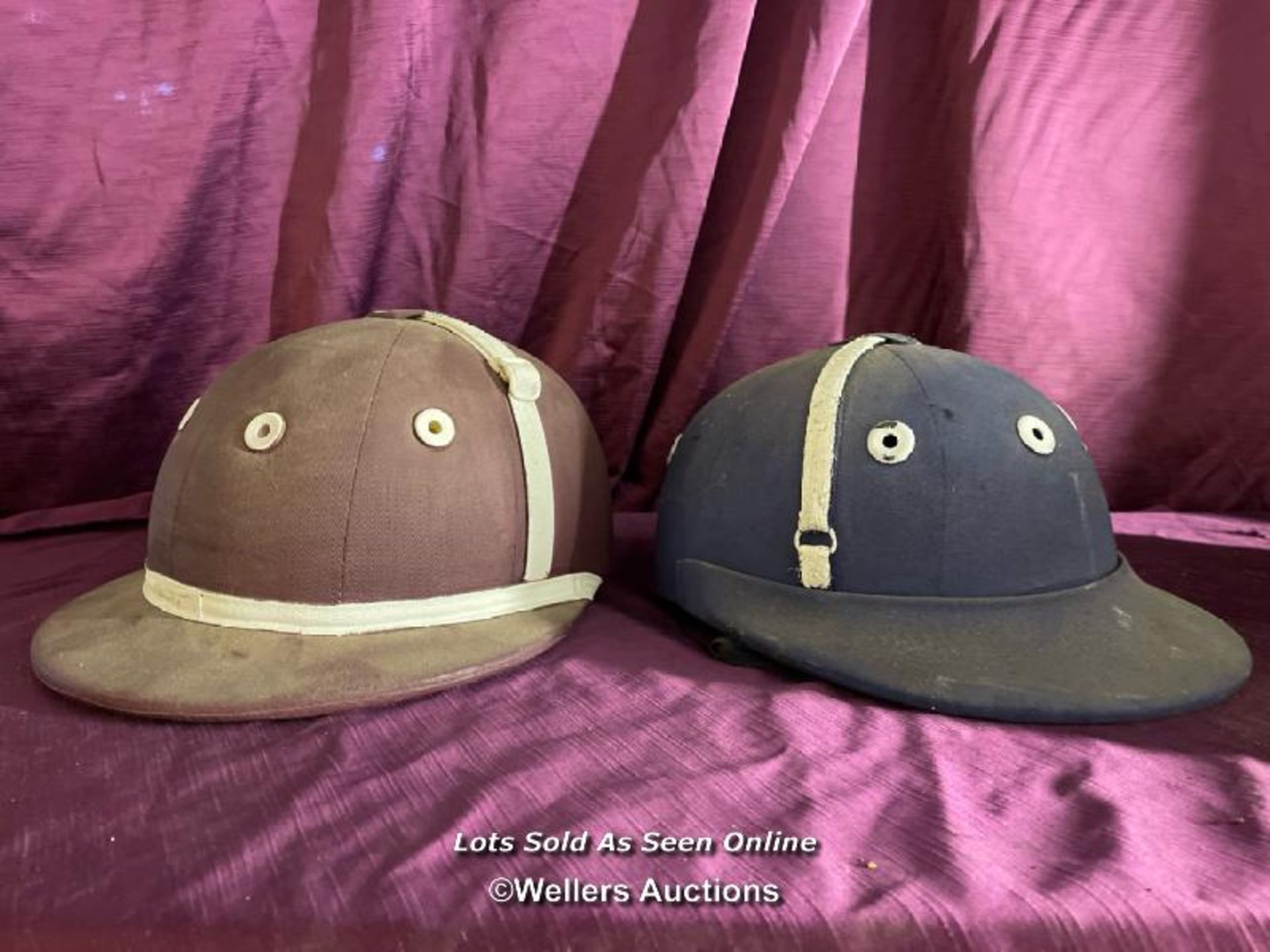 PAIR OF VINTAGE POLO HELMETS, FOR DISPLAY - Image 3 of 4