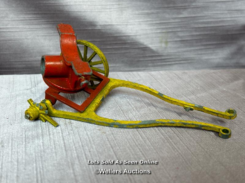 DINKY SUPERTOYS GARDEN PUSHALONG LAWN MOWER WITH ROLLER, TOGETHER WITH A DINKY DIE CAST - Image 8 of 9