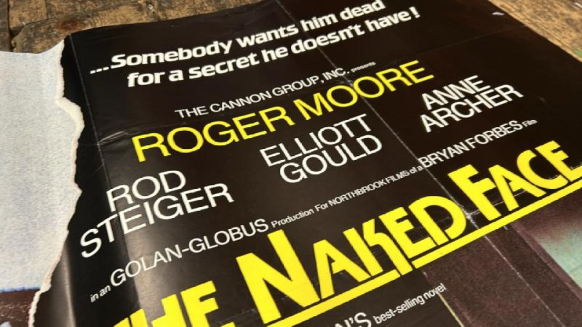 THE NAKED FACE STARRING ROGER MOORE, ORIGINAL FILM POTER, PRINTED IN ENGLAND BY W. E. BERRY LTD - Bild 3 aus 4