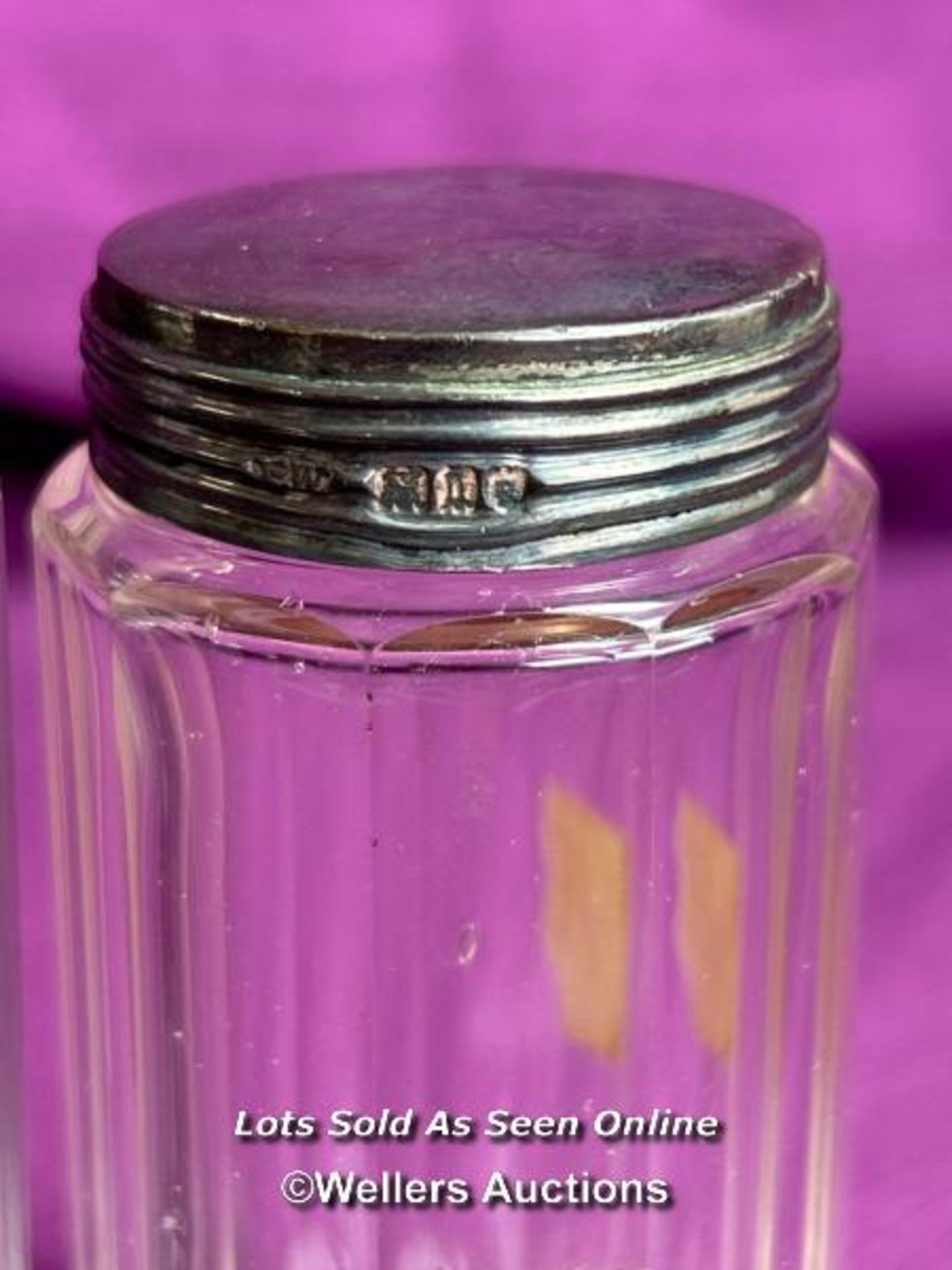 PAIR OF HALLMARKED SILVER TOPPED AND CUT GLASS BEVELLED JARS, HEIGHT 8.5CM, TOTAL SILVER WEIGHT - Image 4 of 4