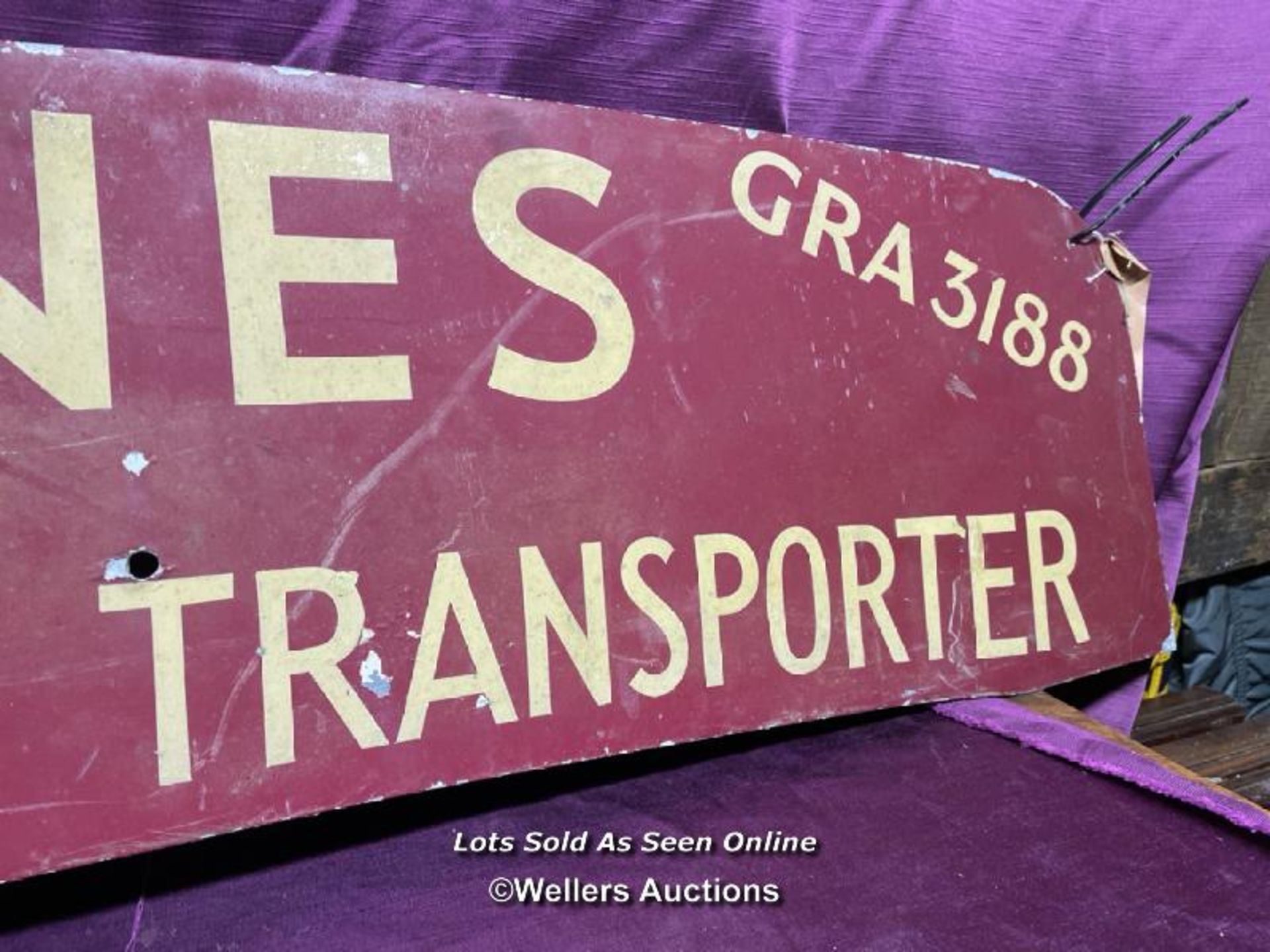 A.R. BARNES HAULAGE AND LIVESTOCK TRANSPORTER, LONDON, ORIGINAL METAL SIGN, 168 X 31CM - Image 4 of 5